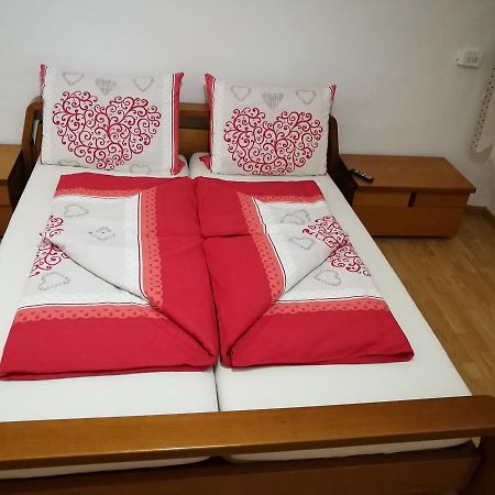 Gasthof Mondschein Hotel Мерано Екстериор снимка