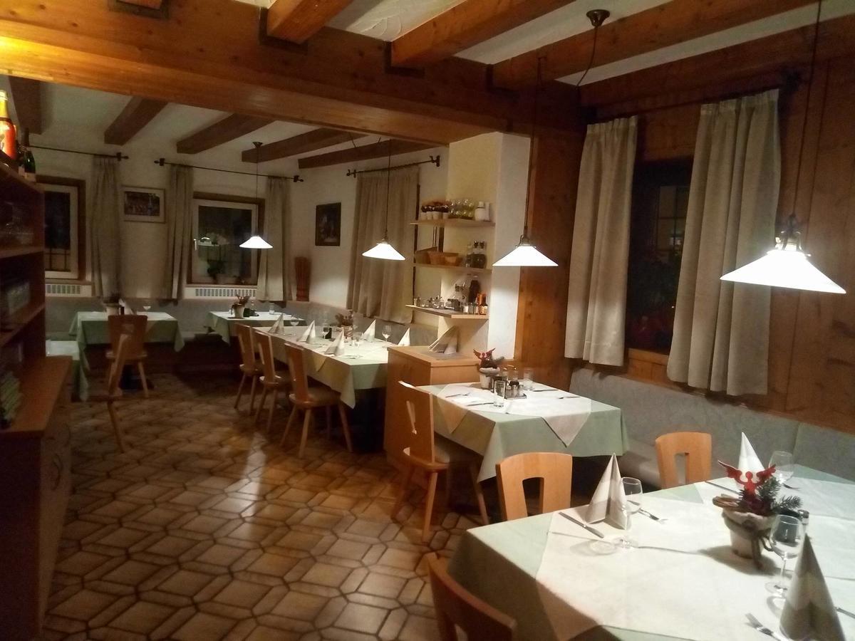 Gasthof Mondschein Hotel Мерано Екстериор снимка