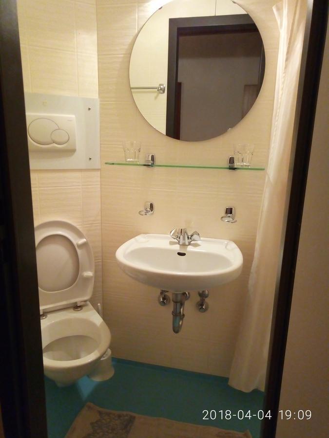 Gasthof Mondschein Hotel Мерано Екстериор снимка