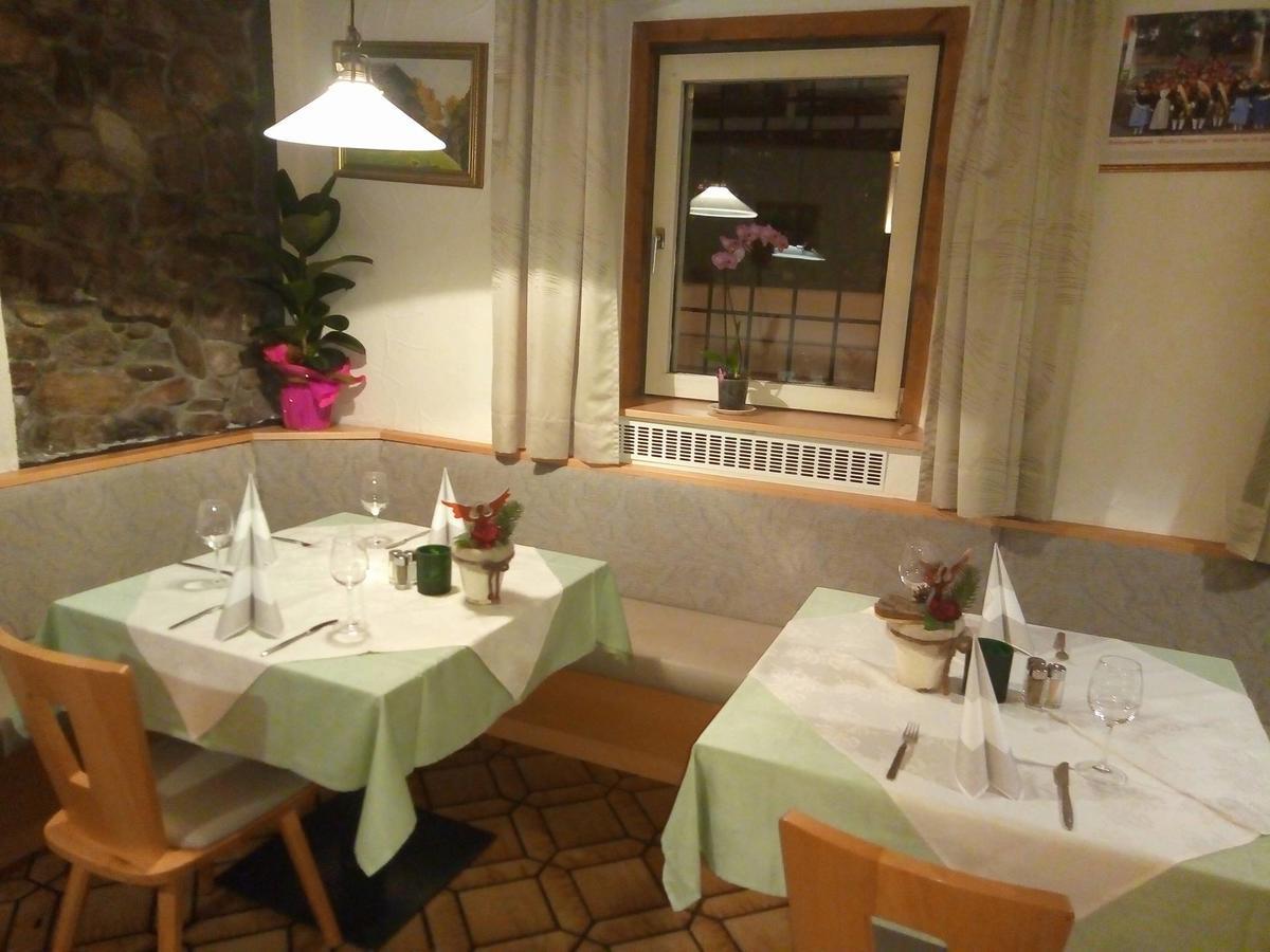 Gasthof Mondschein Hotel Мерано Екстериор снимка