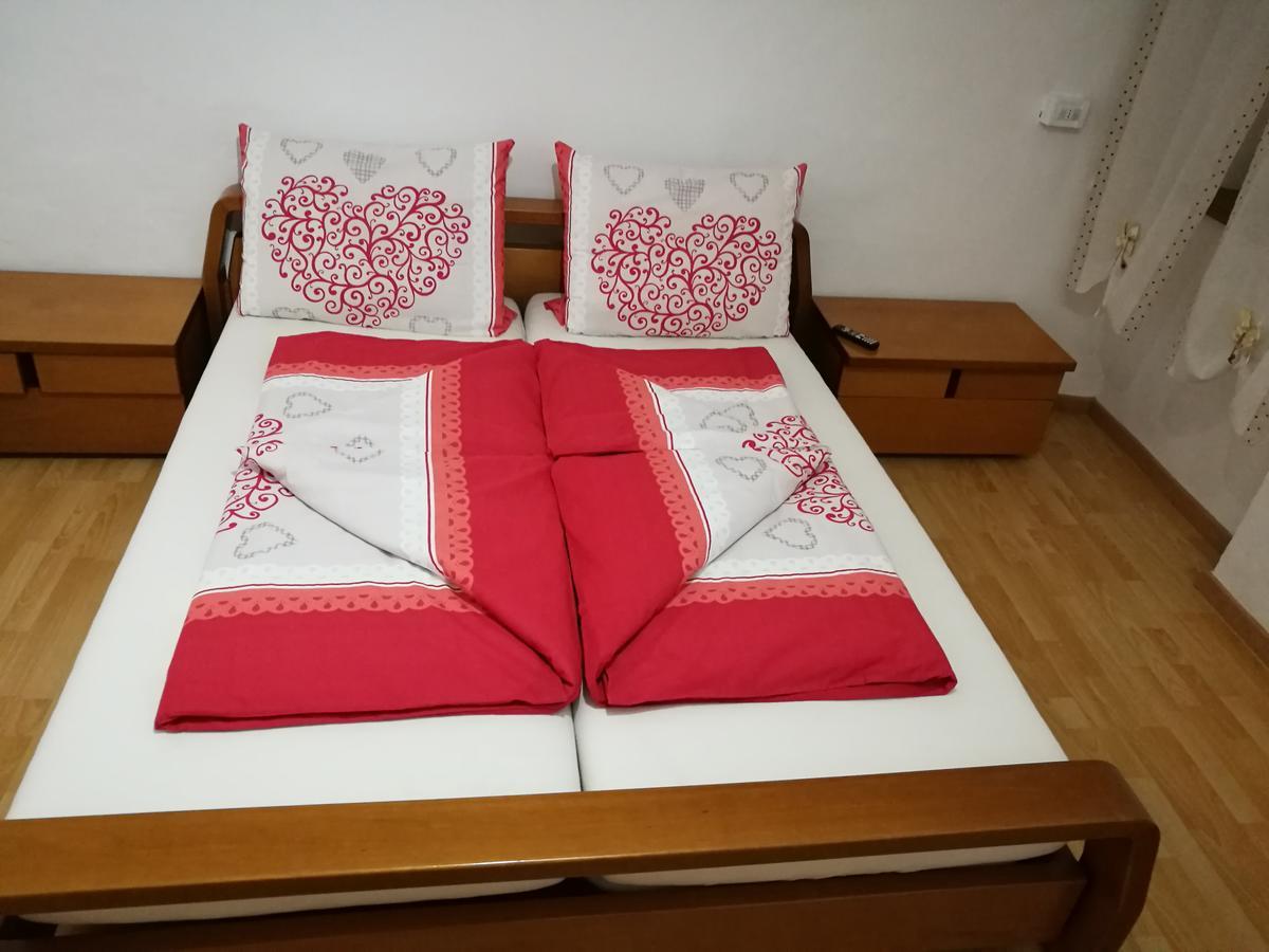 Gasthof Mondschein Hotel Мерано Екстериор снимка